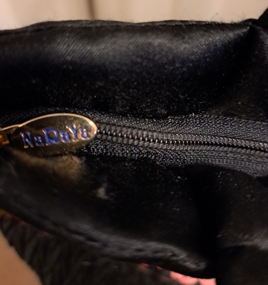 NWOT NaDaYa Black Satin Quilted Floral Bordered Tote/Bag - Picture 9 of 9